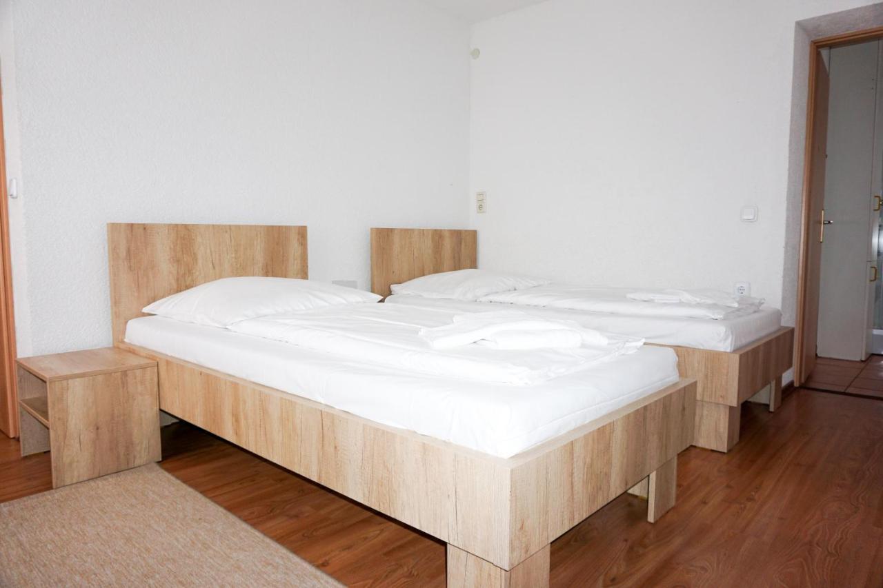 Hotel Kreuz Schwäbisch Gmünd Екстериор снимка