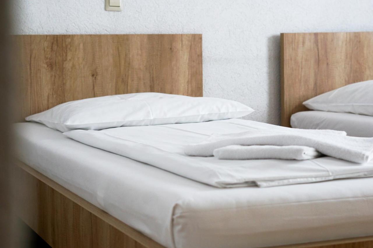 Hotel Kreuz Schwäbisch Gmünd Екстериор снимка
