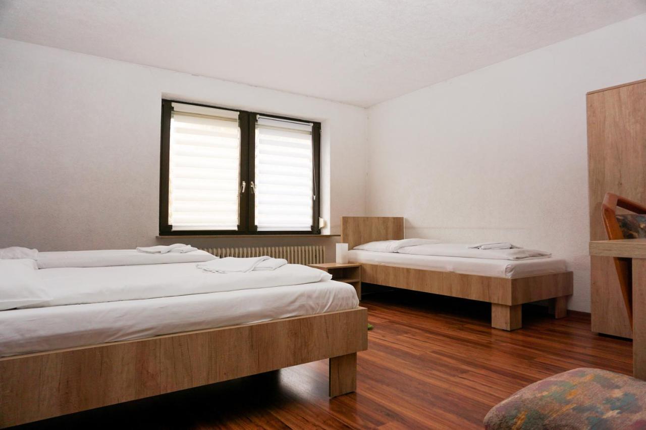 Hotel Kreuz Schwäbisch Gmünd Екстериор снимка